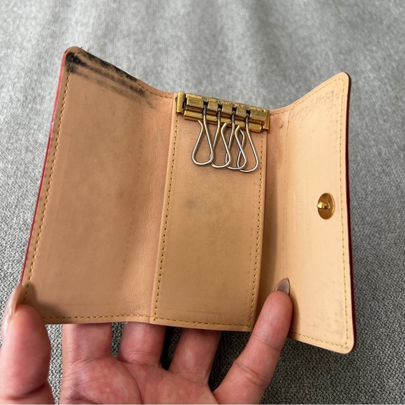 Louis Vuitton x Takashi Murakami Key Holder - Picture 4 of 8